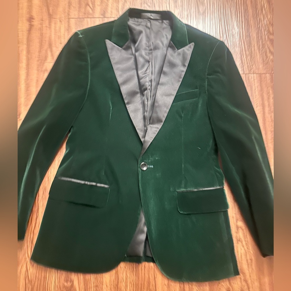 Elegant Green Velvet Blazer